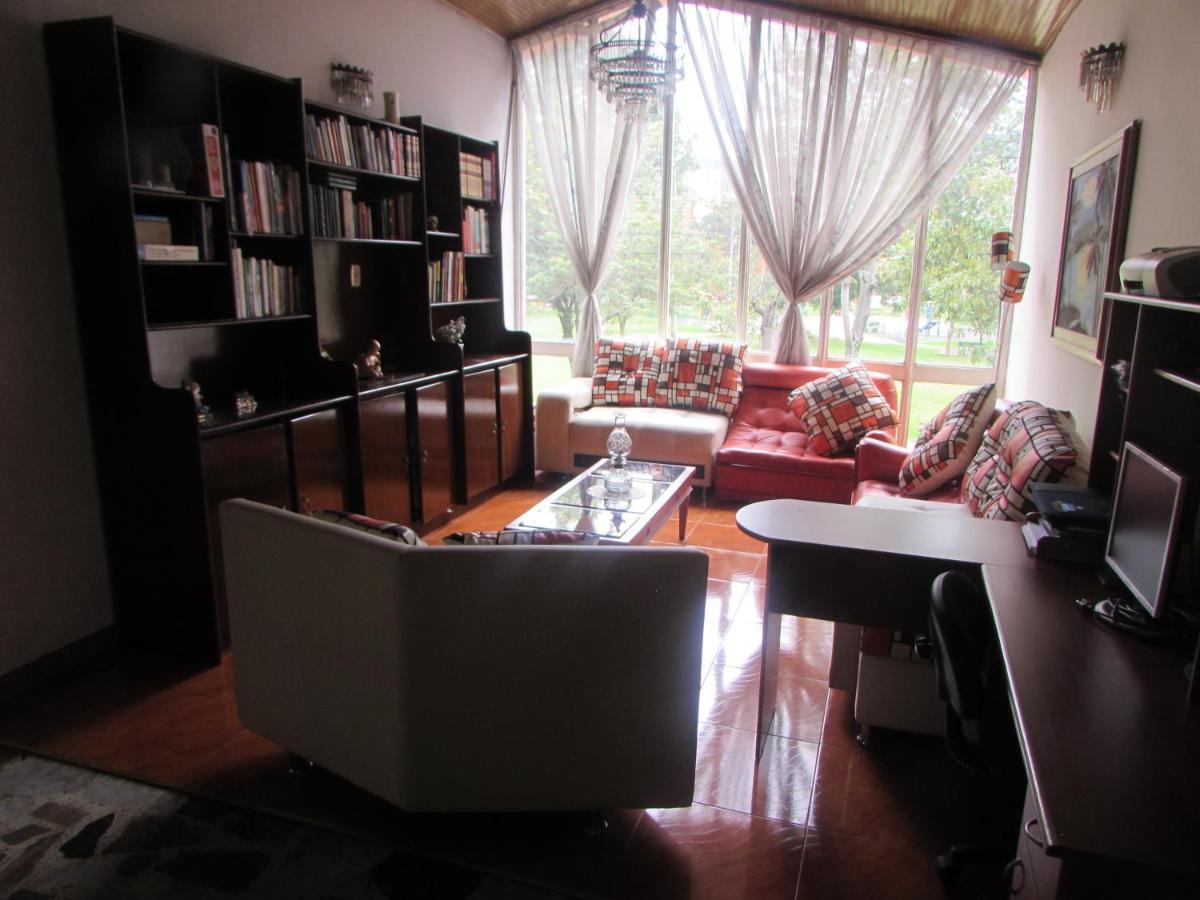 Touristic House Homestay Bogota