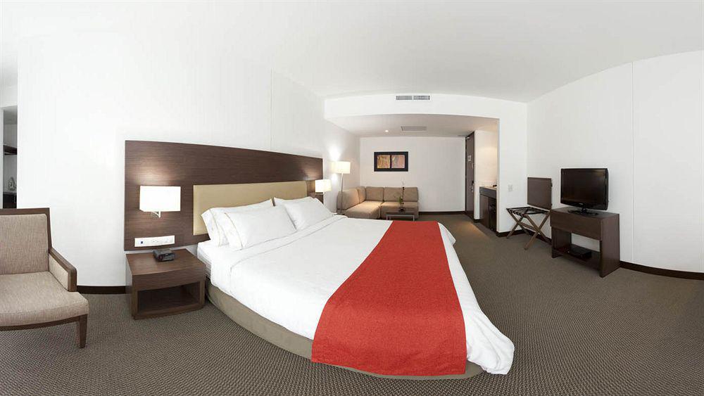 Hotel Express - Parque La 93 By Ihg 4*