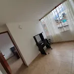 Comodo Aparta Estudio
