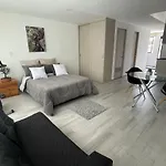 Hermoso Apartamento Con Terraza, Excelente Ubicacion Cerca Al Centro De La Ciudad