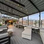 Bog Hotel