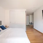 Loft Moderno Con Vista Al Centro Y Monserrate