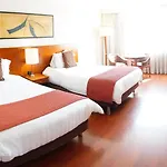 Hotel Ilar Esperanza Cerca De Embajada Eeuu Y Corferias