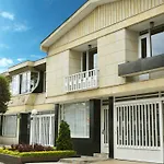 Hospedaje Champion B&B