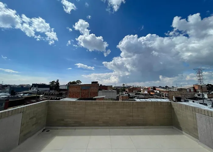 Hermoso Apartamento Con Terraza, Excelente Ubicacion Cerca Al Centro De La Ciudad