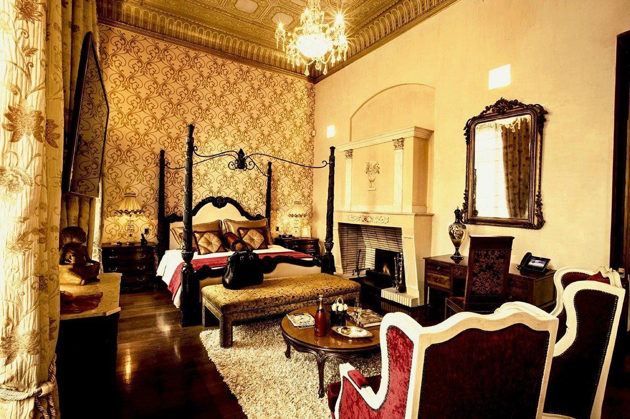 The Orchids 4*
