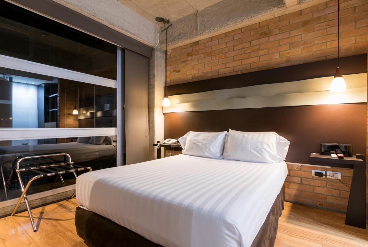Apartahotel 5 Elementos Apartasuites 3*