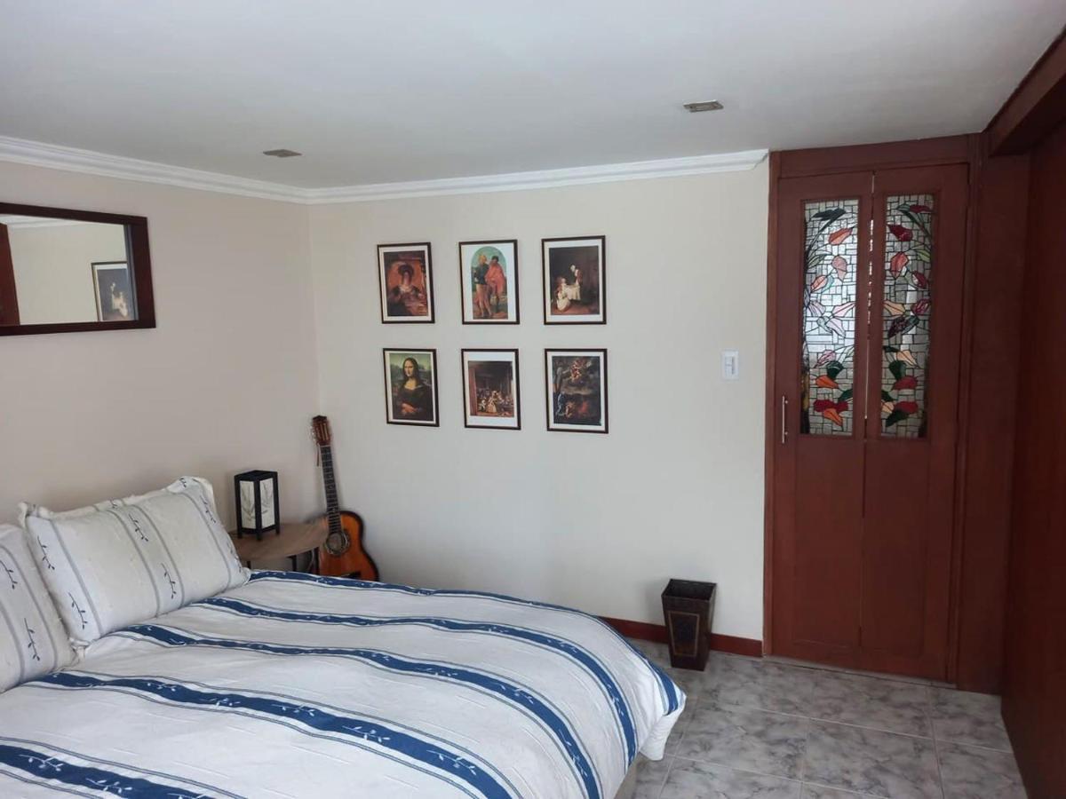Aparta-estudio Travel 63 Apartamento *