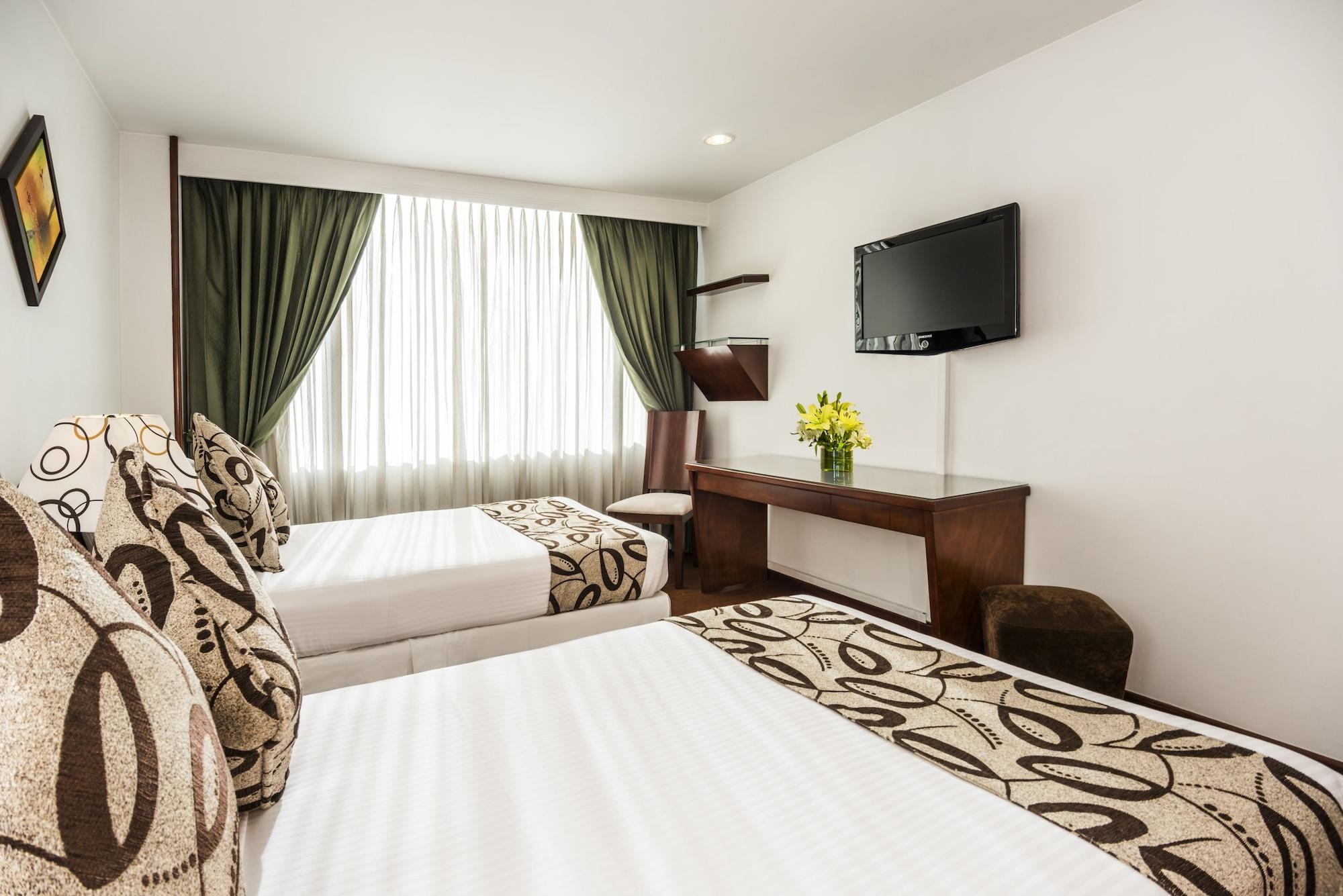 Platinum Hotel 4*