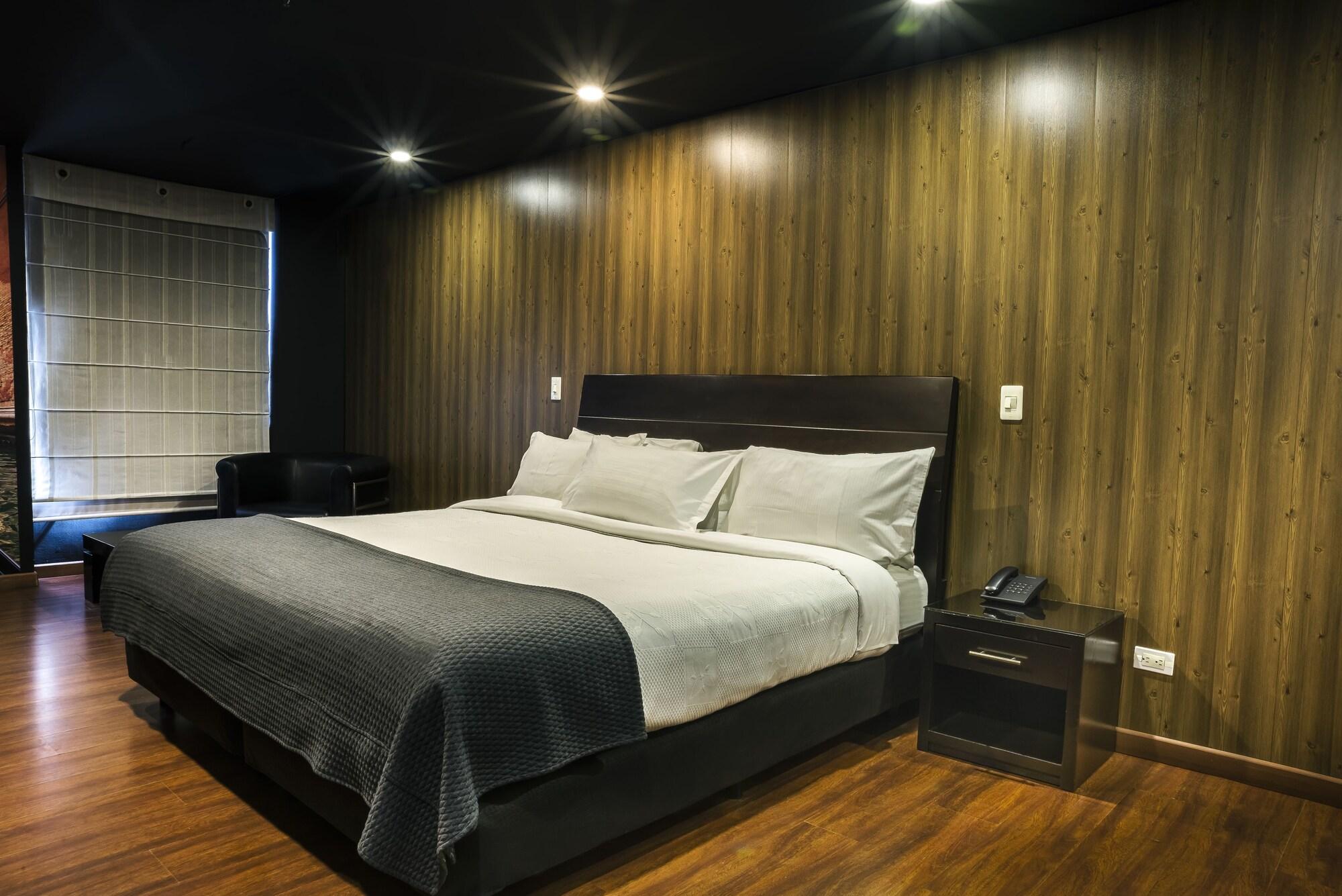 Hotel Santa Barbara Real Bogota