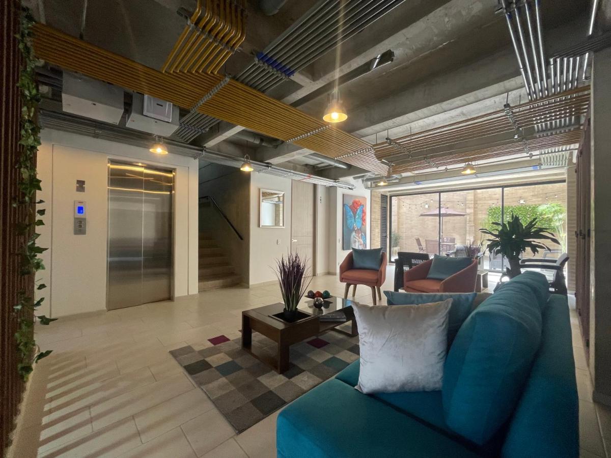 Multi Lofts 4 - St. Louis Movistar Arena Apartment *