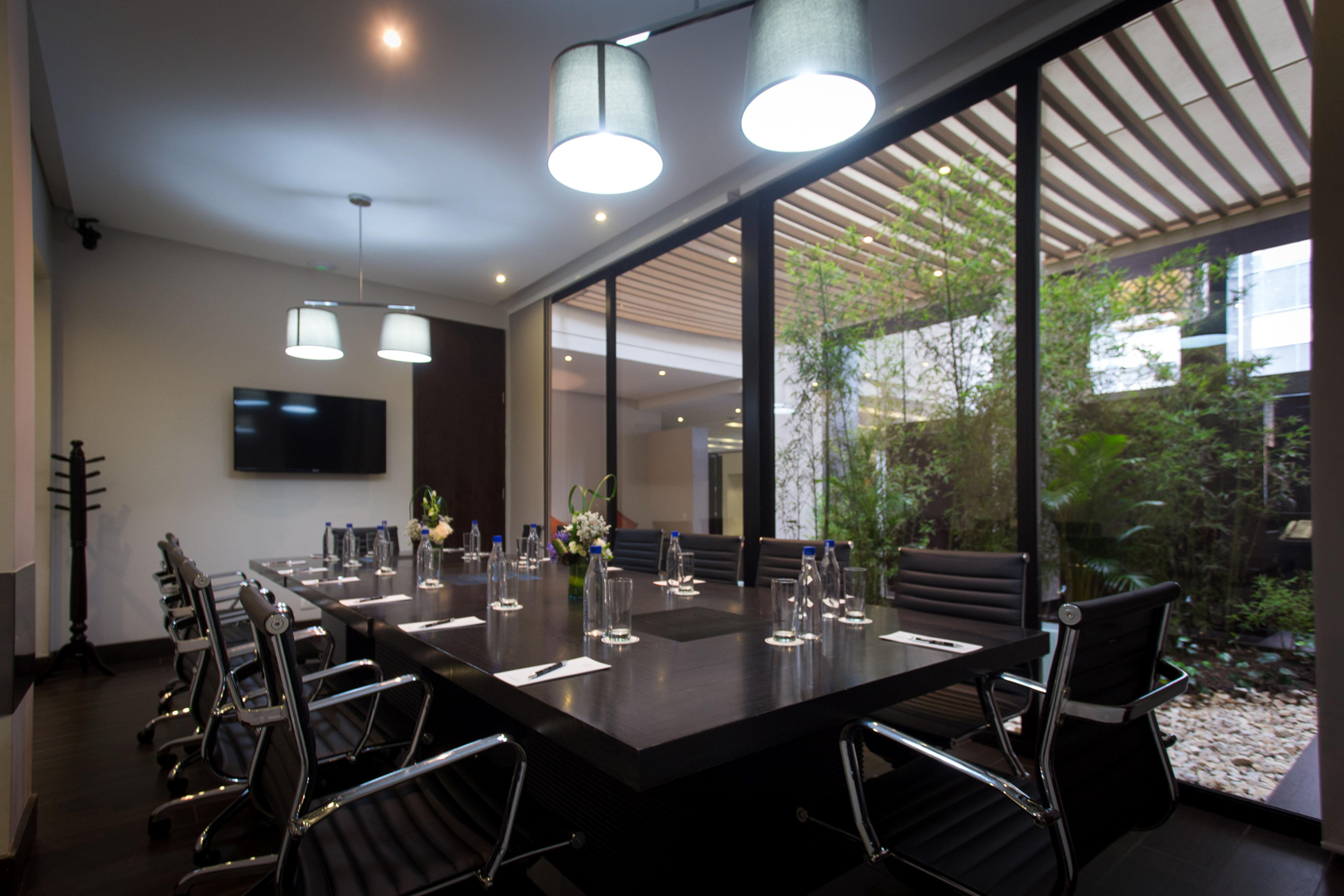 93 Luxury By Preferred Aparthotel