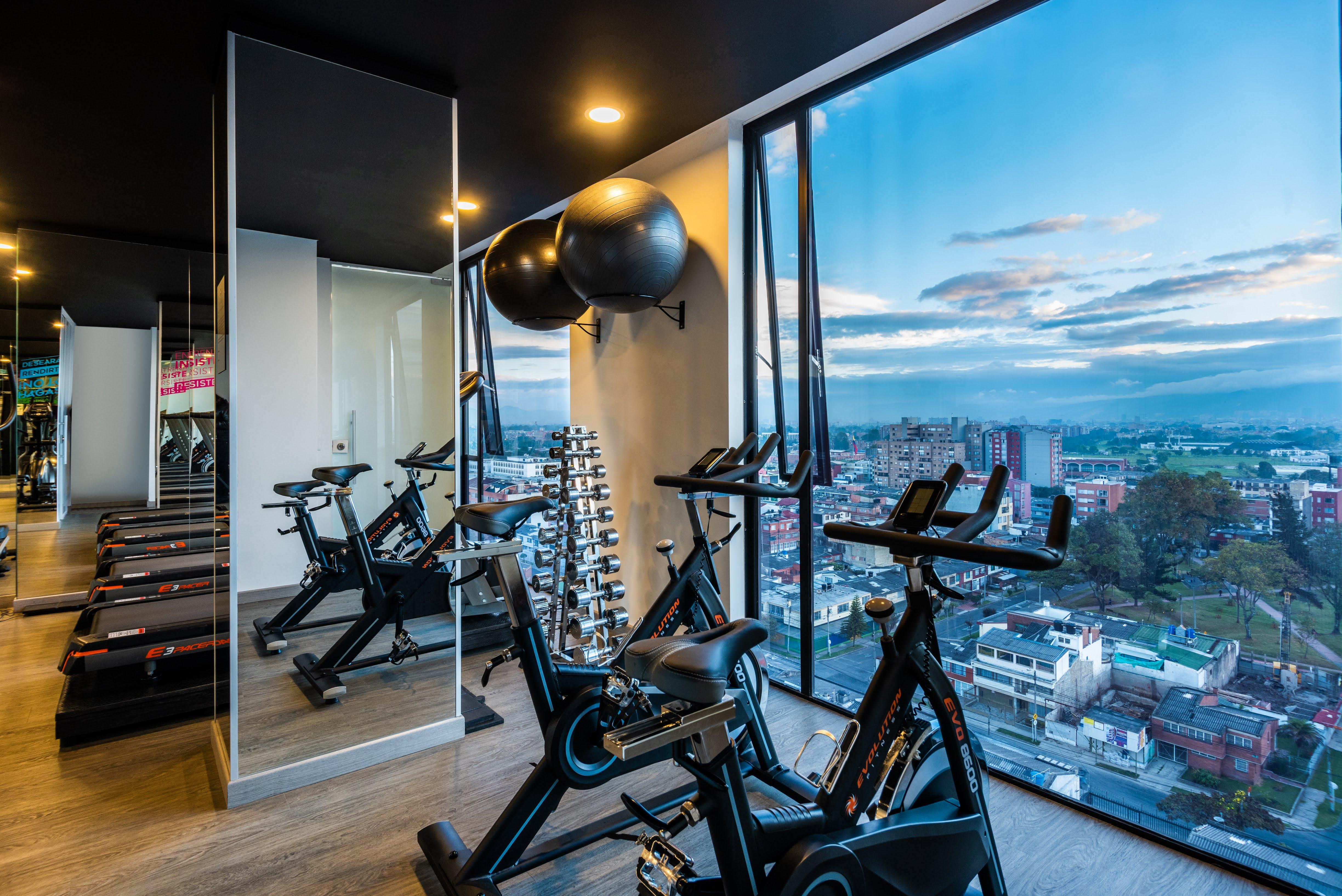 Black Tower Premium 4* Bogota