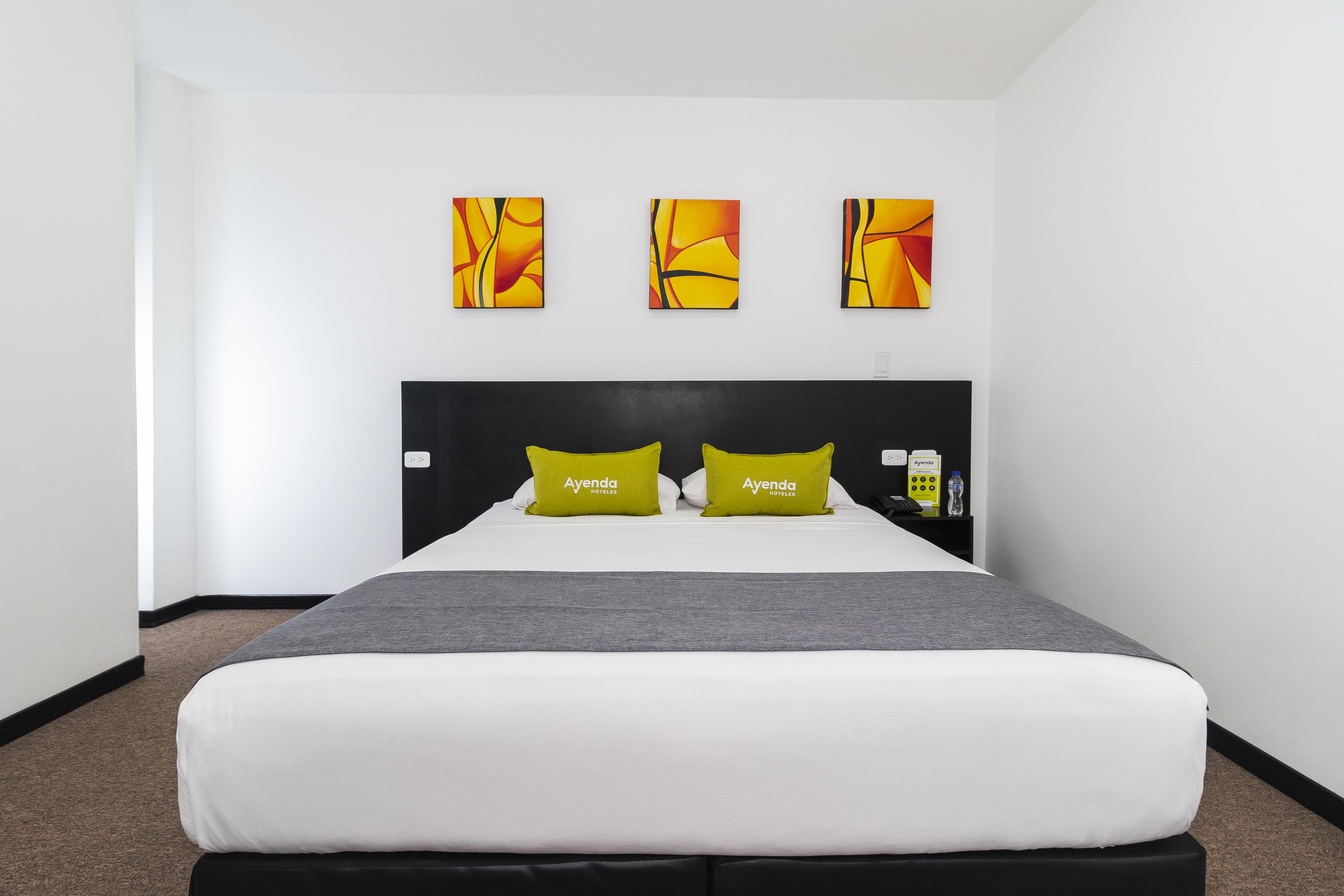 Ayenda 1063 Golden Hotel Bogota