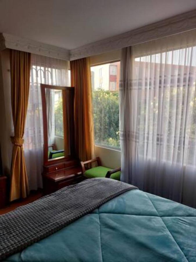 Homestay Hermosa Habitacion Cerca Al Aeropuerto *