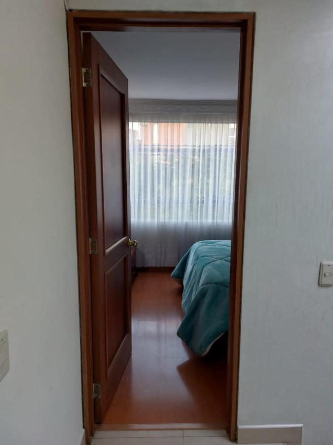 Hermosa Habitacion Cerca Al Aeropuerto Homestay Bogota