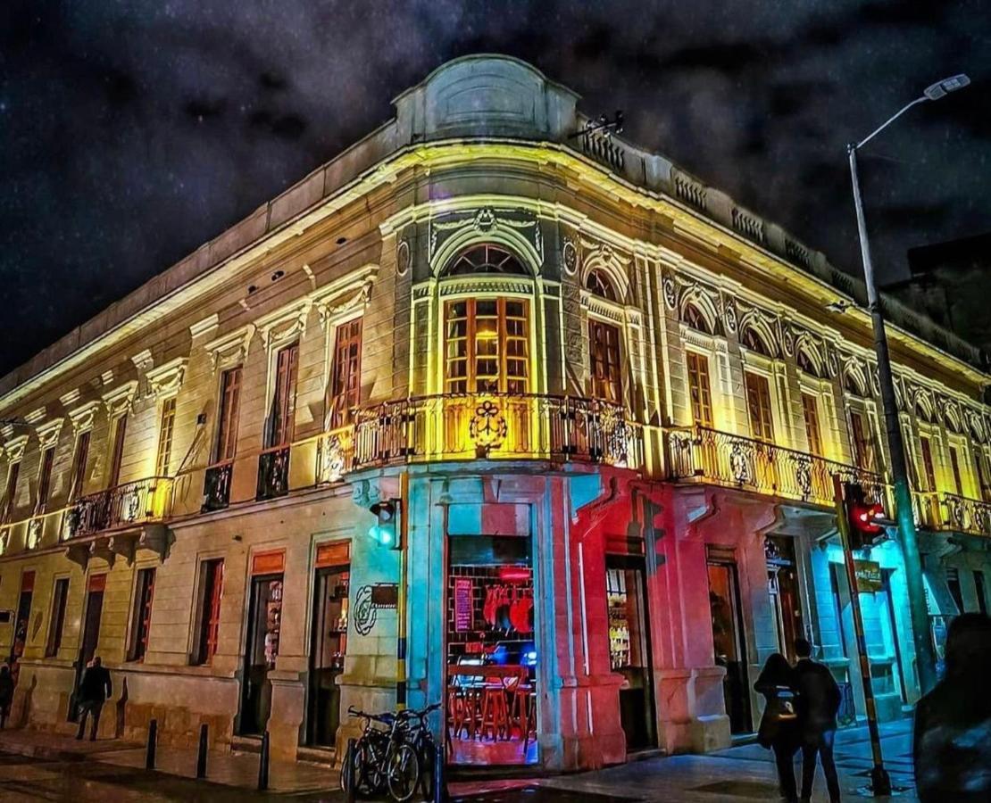211 Aparta Studio Boutique En Mansion Siglo Xix Bogota