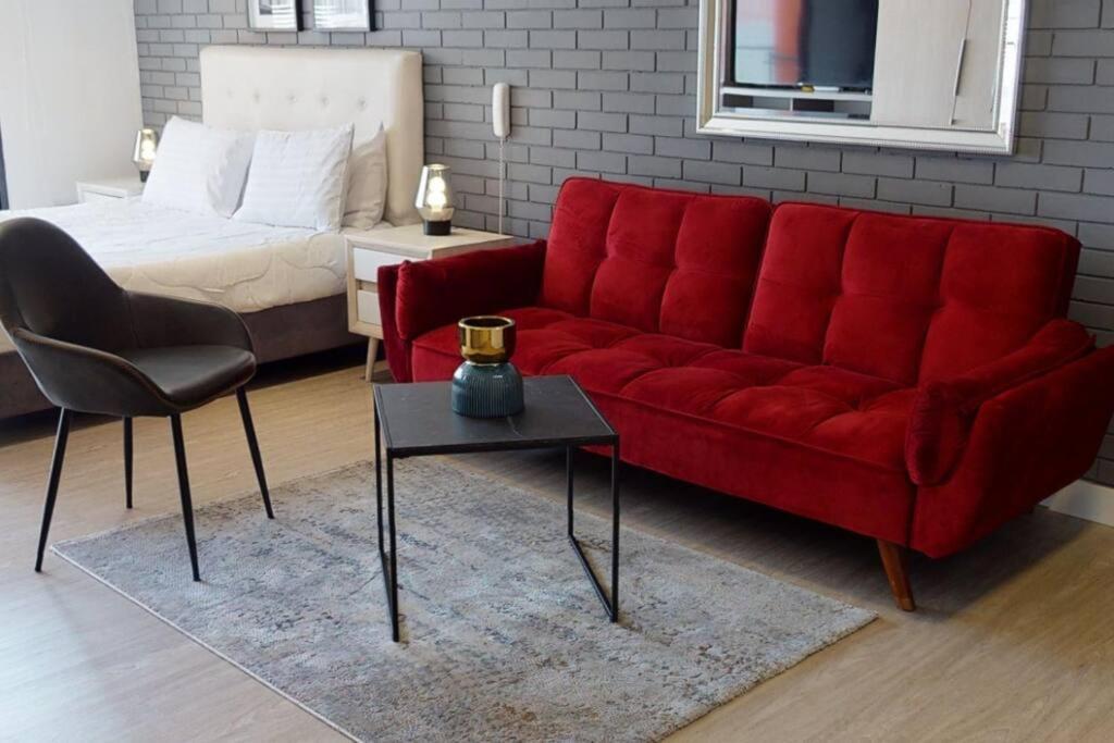507 Vista Paraiso Loft Apartment