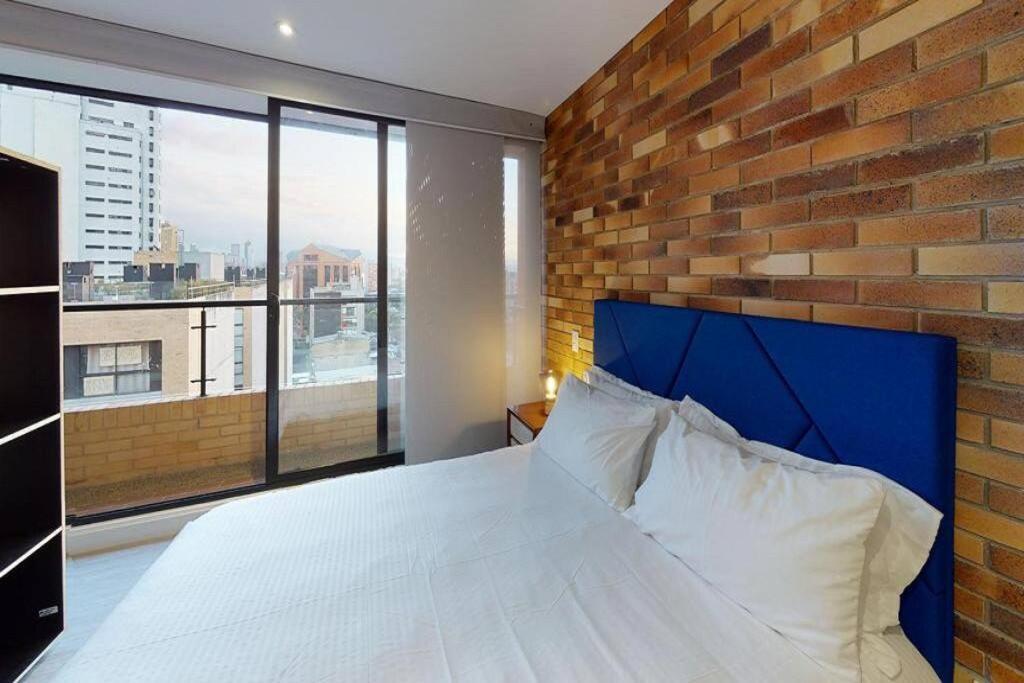 812 Elevated Escape Loft