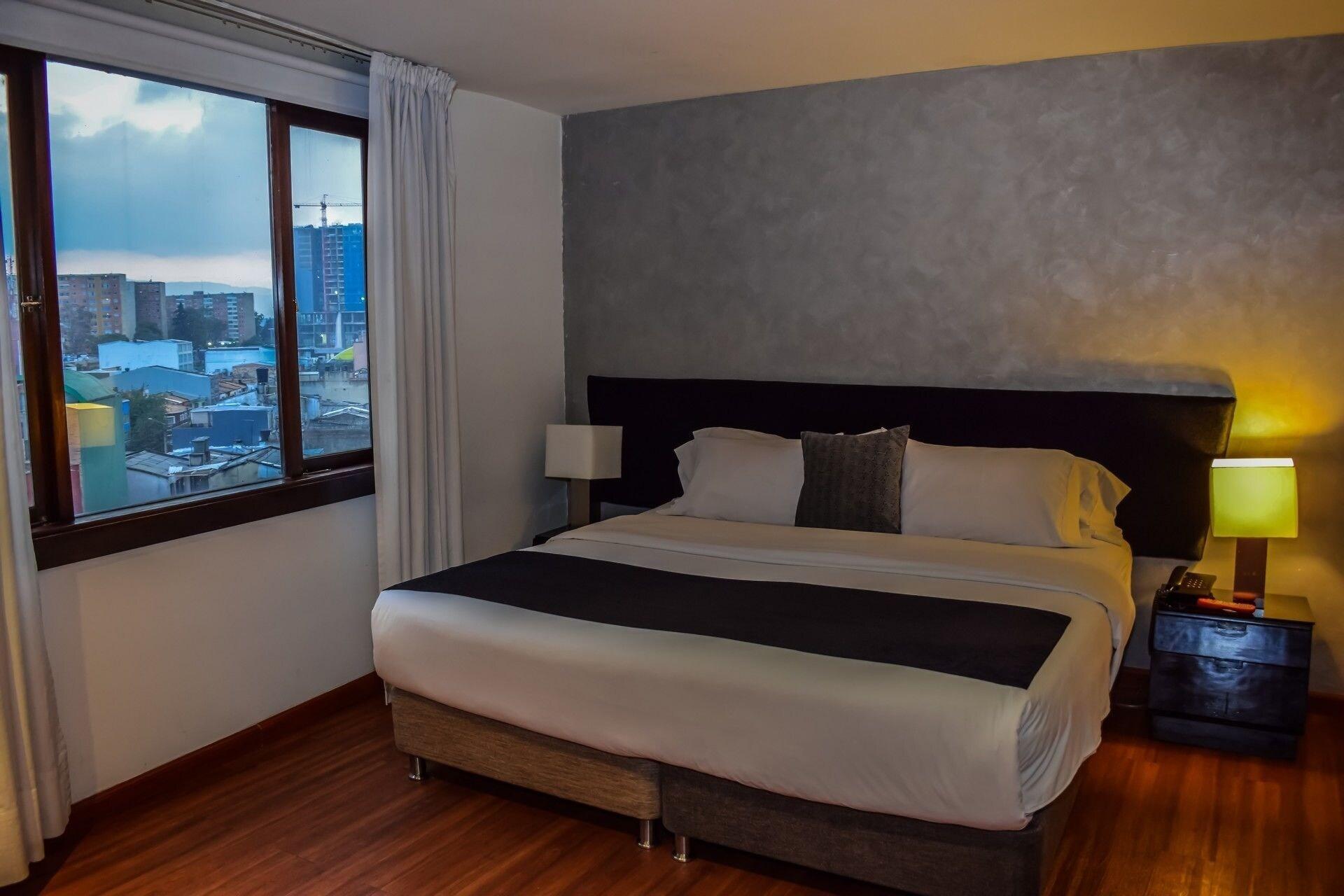 Hotel Charlotte Plaza 26