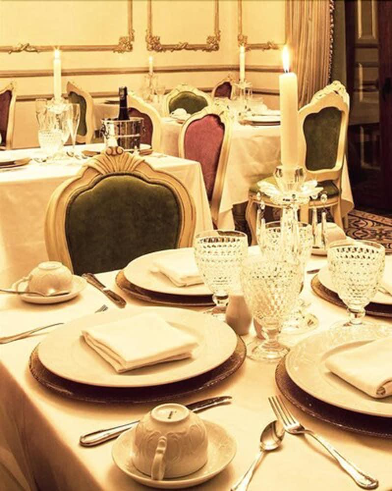 The Orchids Hotel 4*