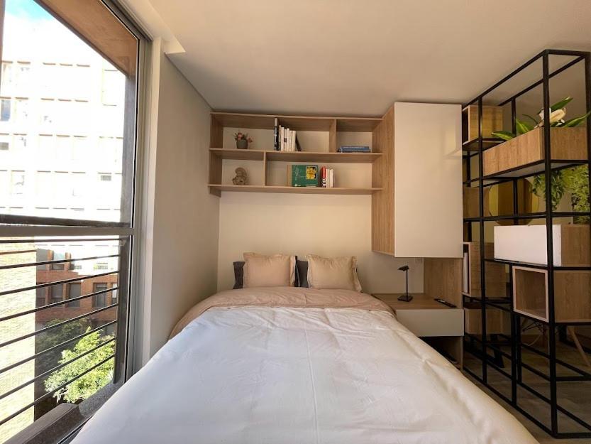 Loft Between Business Centers & Restobars Apartment *