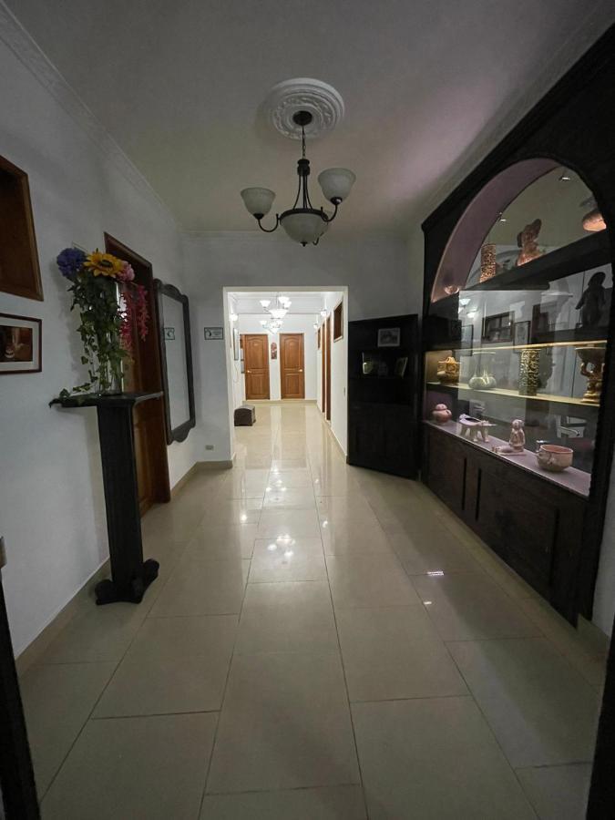 Colonial Casa Quinta 2* Bogota