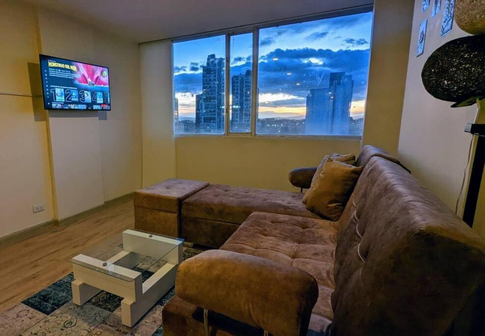 ¡apto Con Hermosa Vista En El Corazon De Bogota!