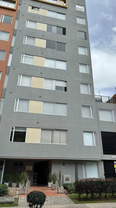 Independent In Front Business Center Apartment Bogota