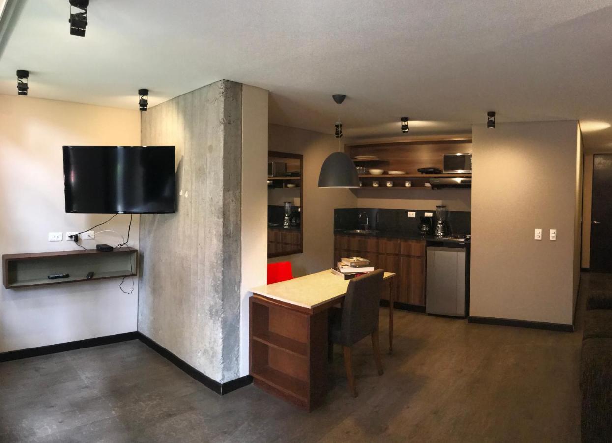 Apartach 302 *