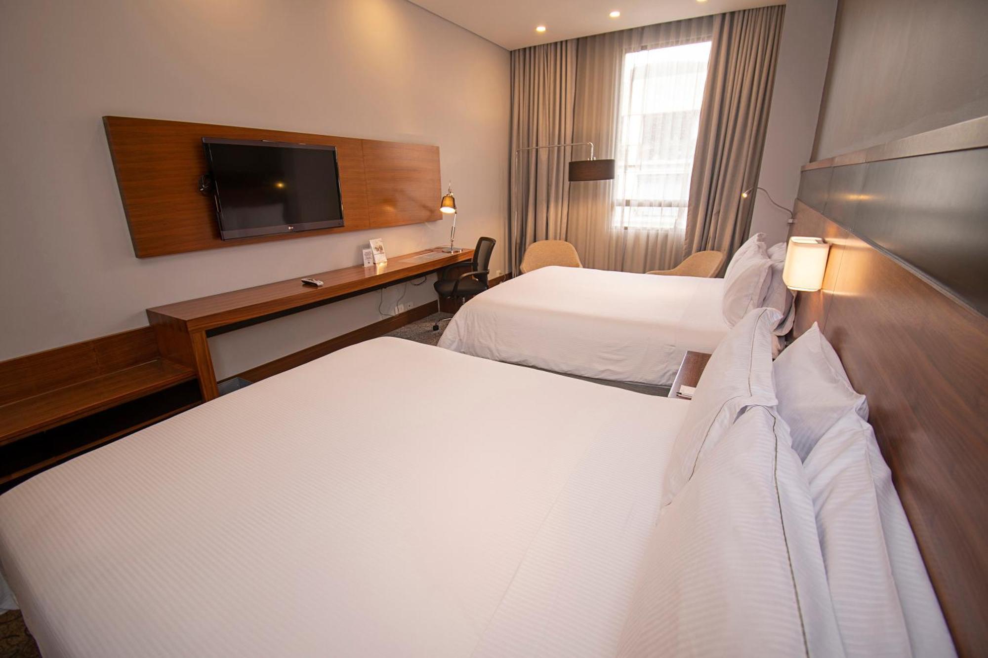 Doubletree By Hilton Parque 93 Bogota