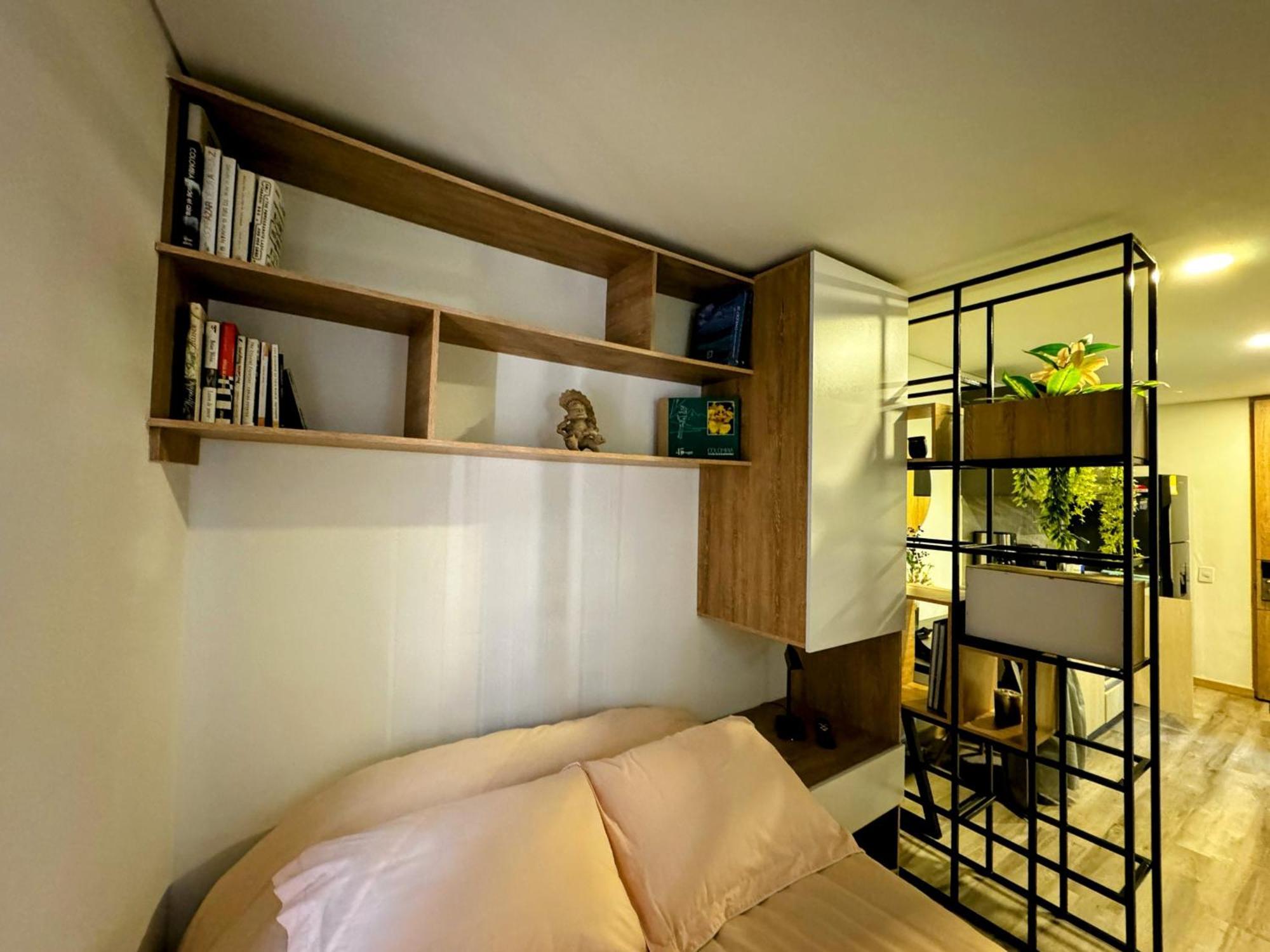 Loft Between Business Centers & Restobars Apartment