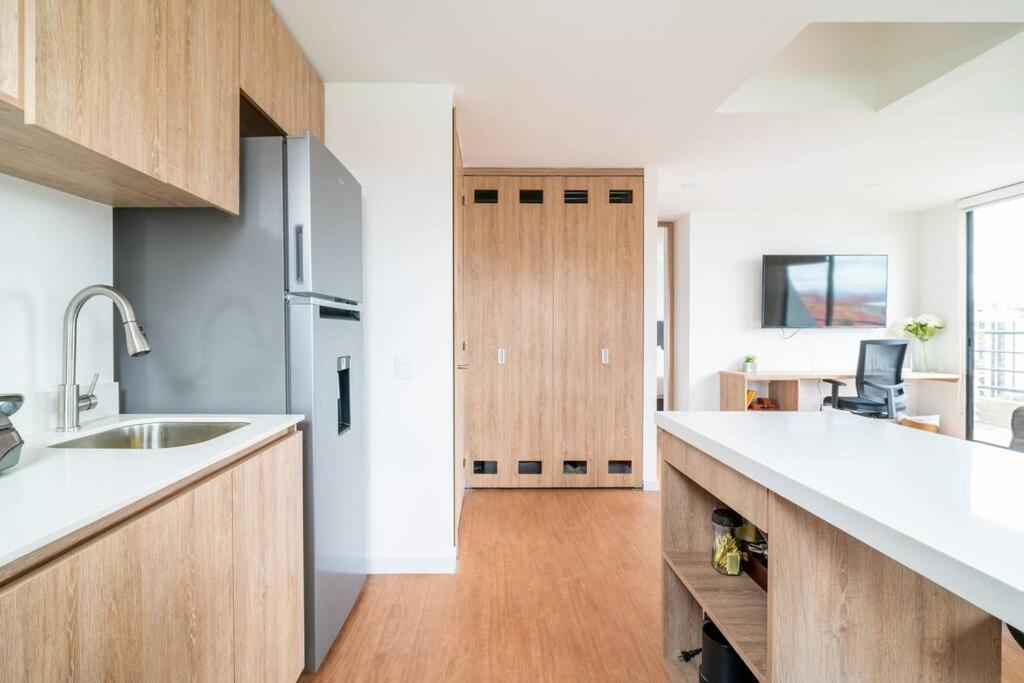 Loft Bella Suiza 127 - Modern 1 Bedroom With Terrace Apartment Bogota