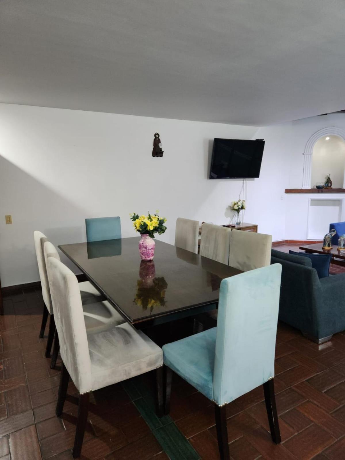 Casa Tipo Chalet Especial Grupos Grandes Holiday home *