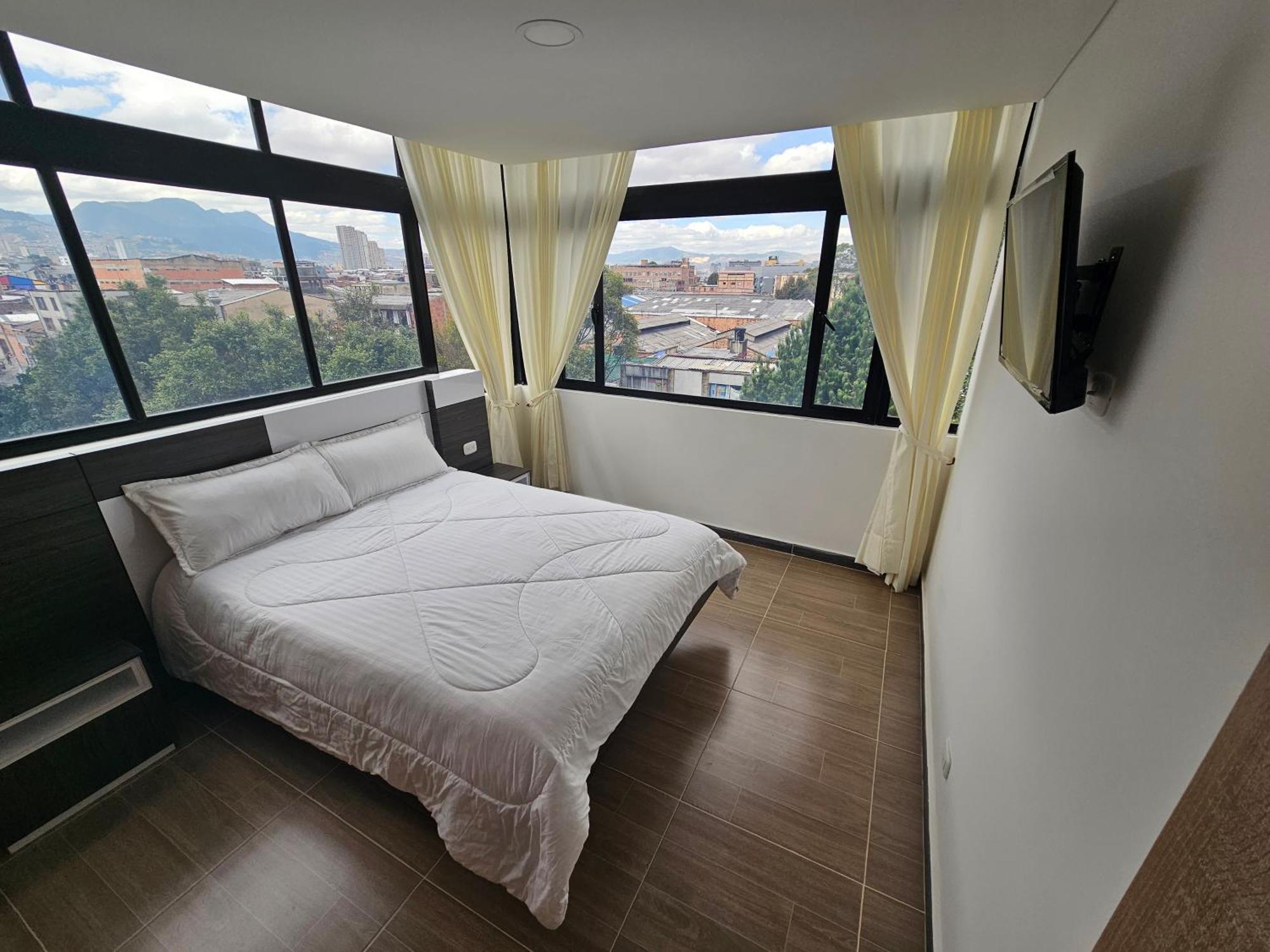 Meredi Bogota