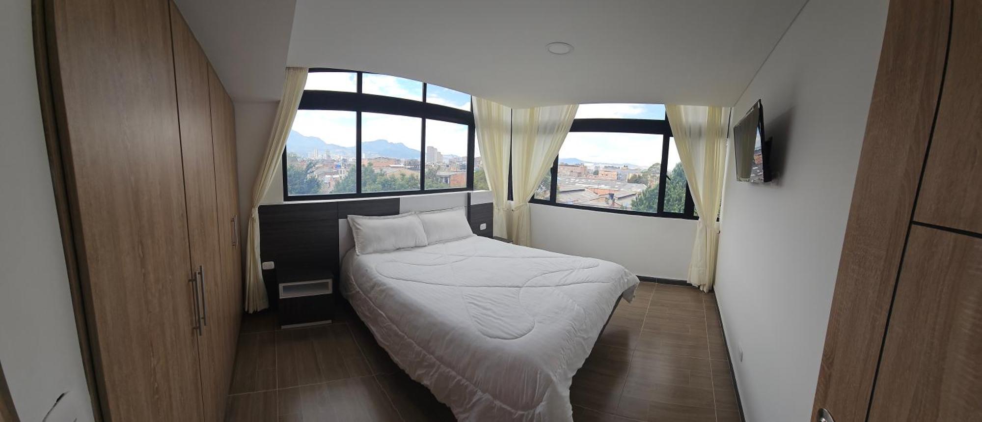 Meredi * Bogota