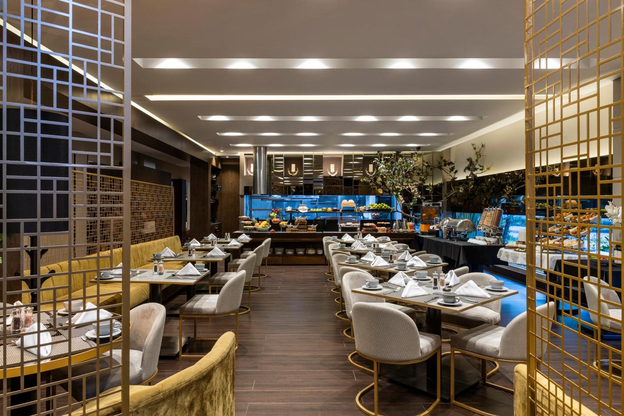 93 Luxury By Preferred Aparthotel