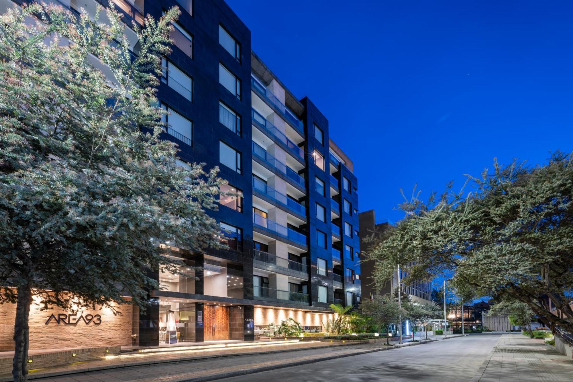 93 Luxury By Preferred 5*