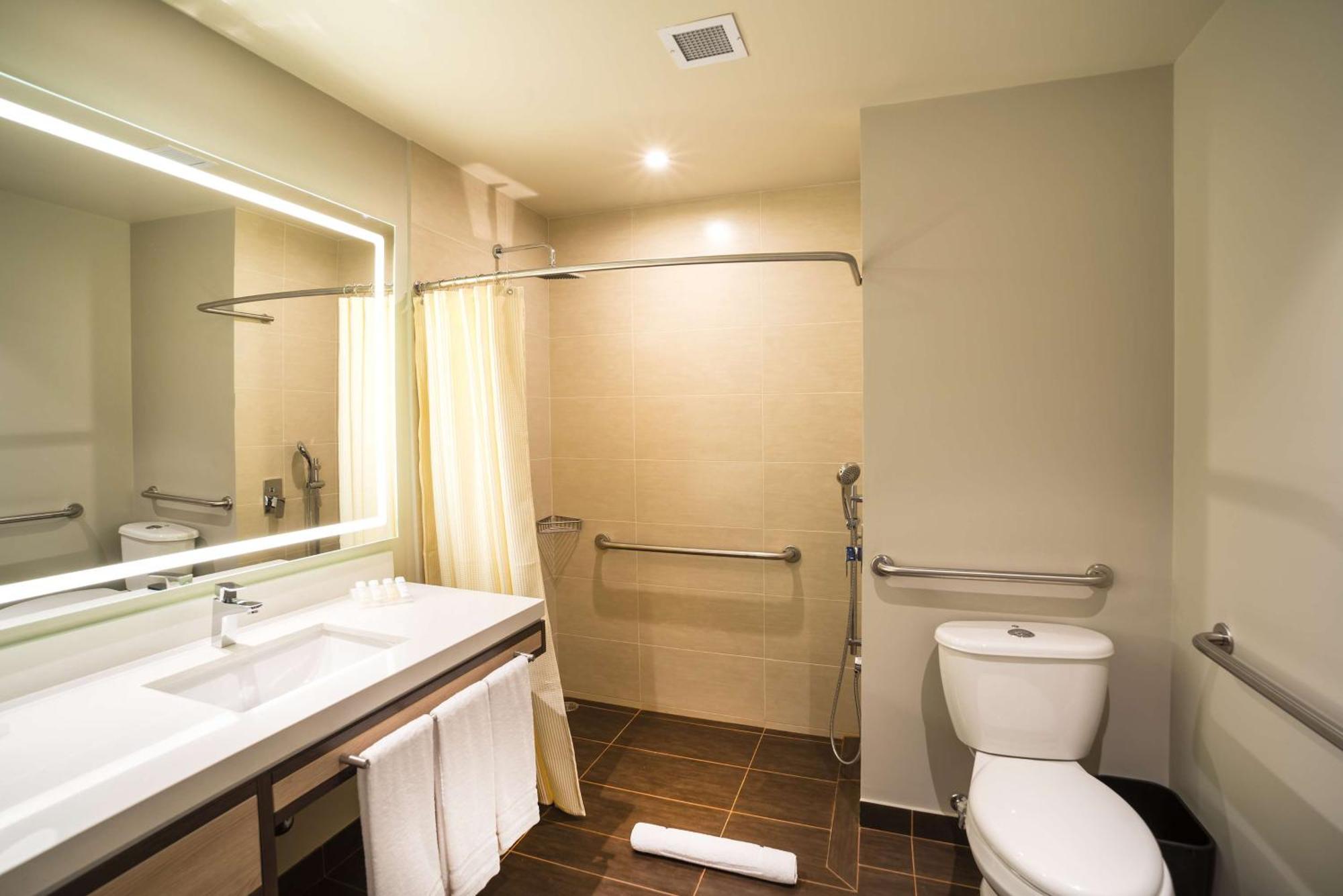 Hilton Garden Airport 4* Bogota