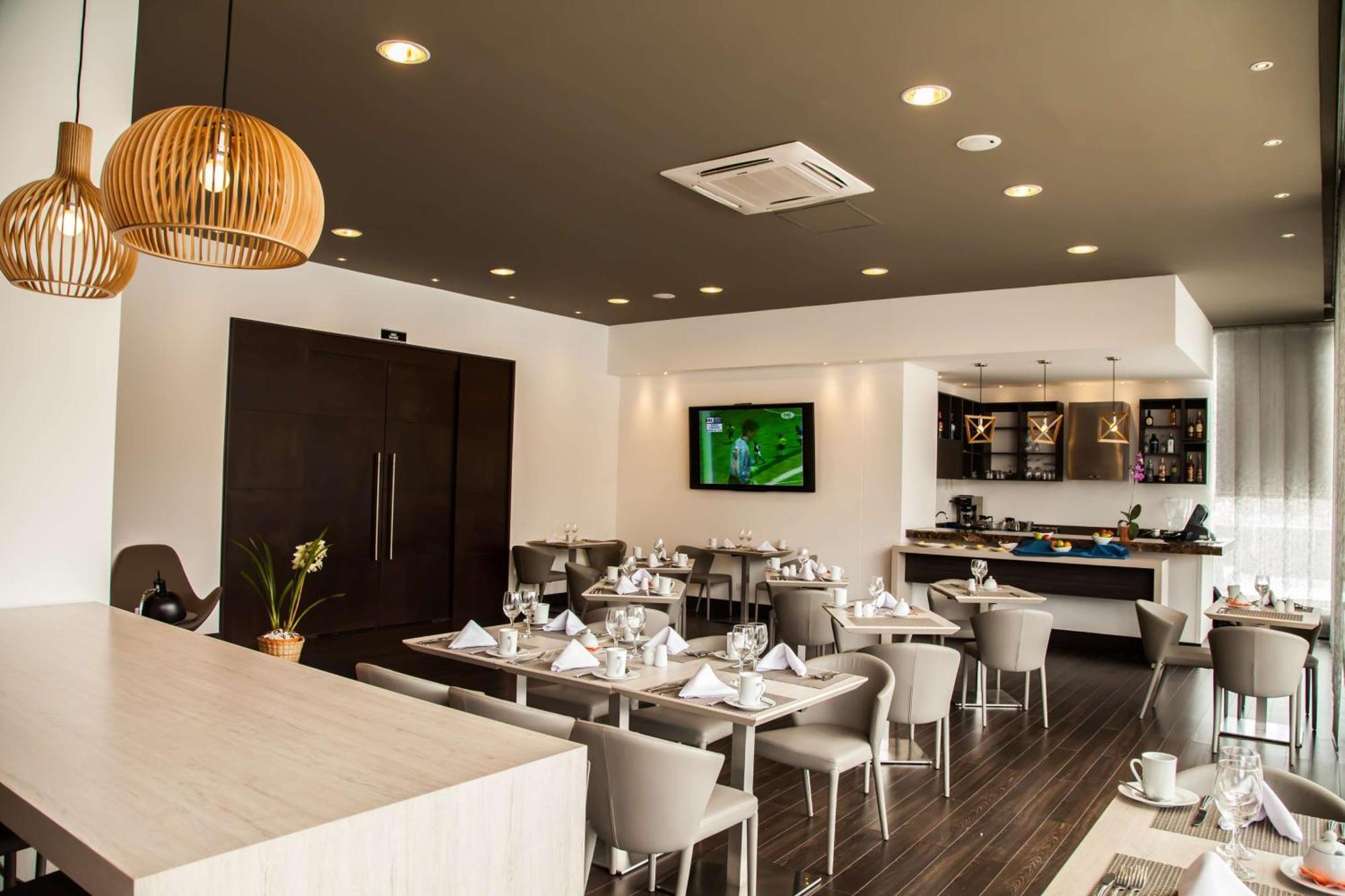 Doubletree By Hilton Parque 93
