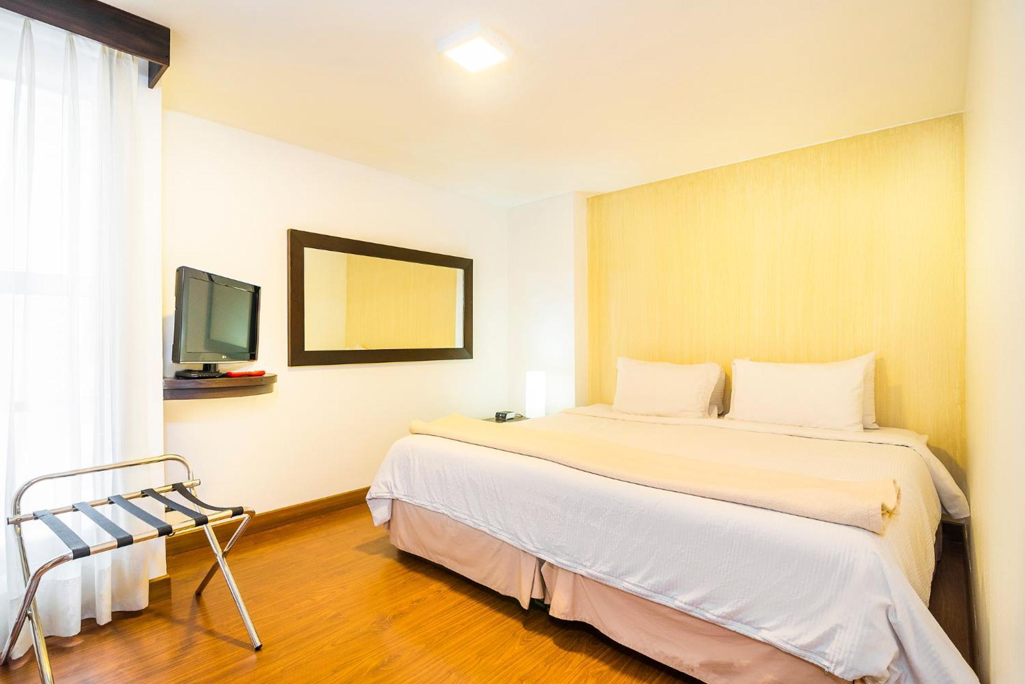 Lloyds Apartasuites Parque 93 Bogotá