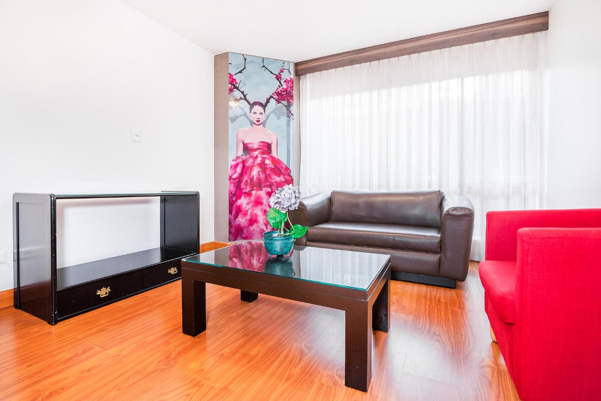 Lloyds Apartasuites Parque 93 Aparthotel 4*