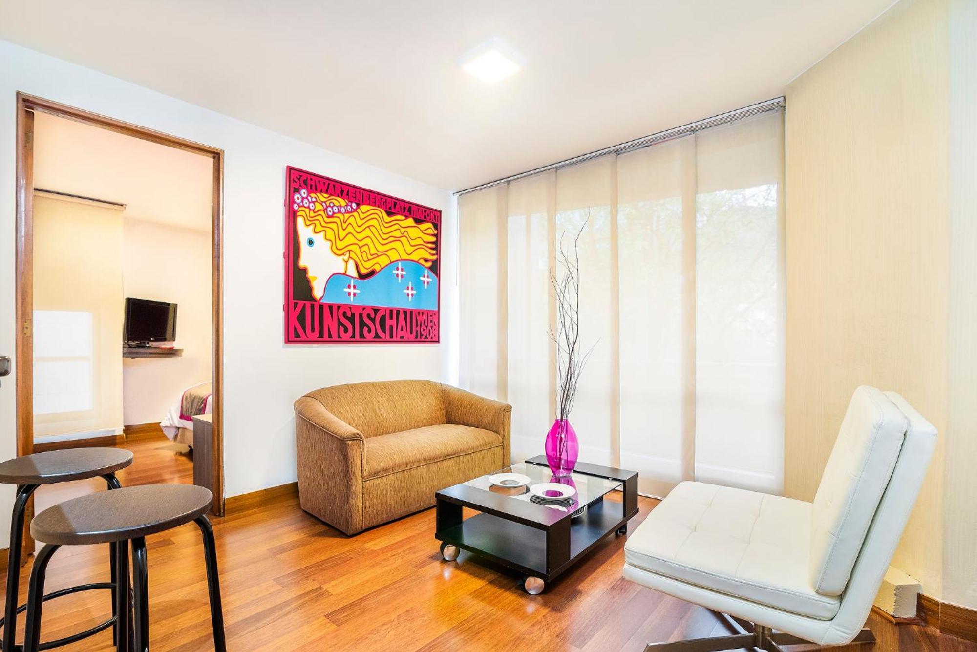 Lloyds Apartasuites Parque 93 Aparthotel Bogotá