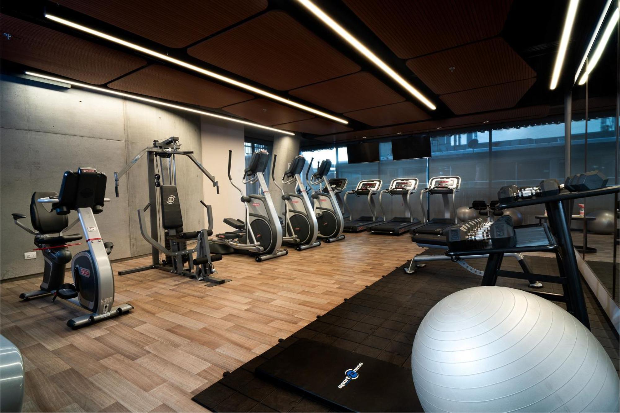 Aparthotel Salvio Parque 93 Bogota, Curio Collection By Hilton