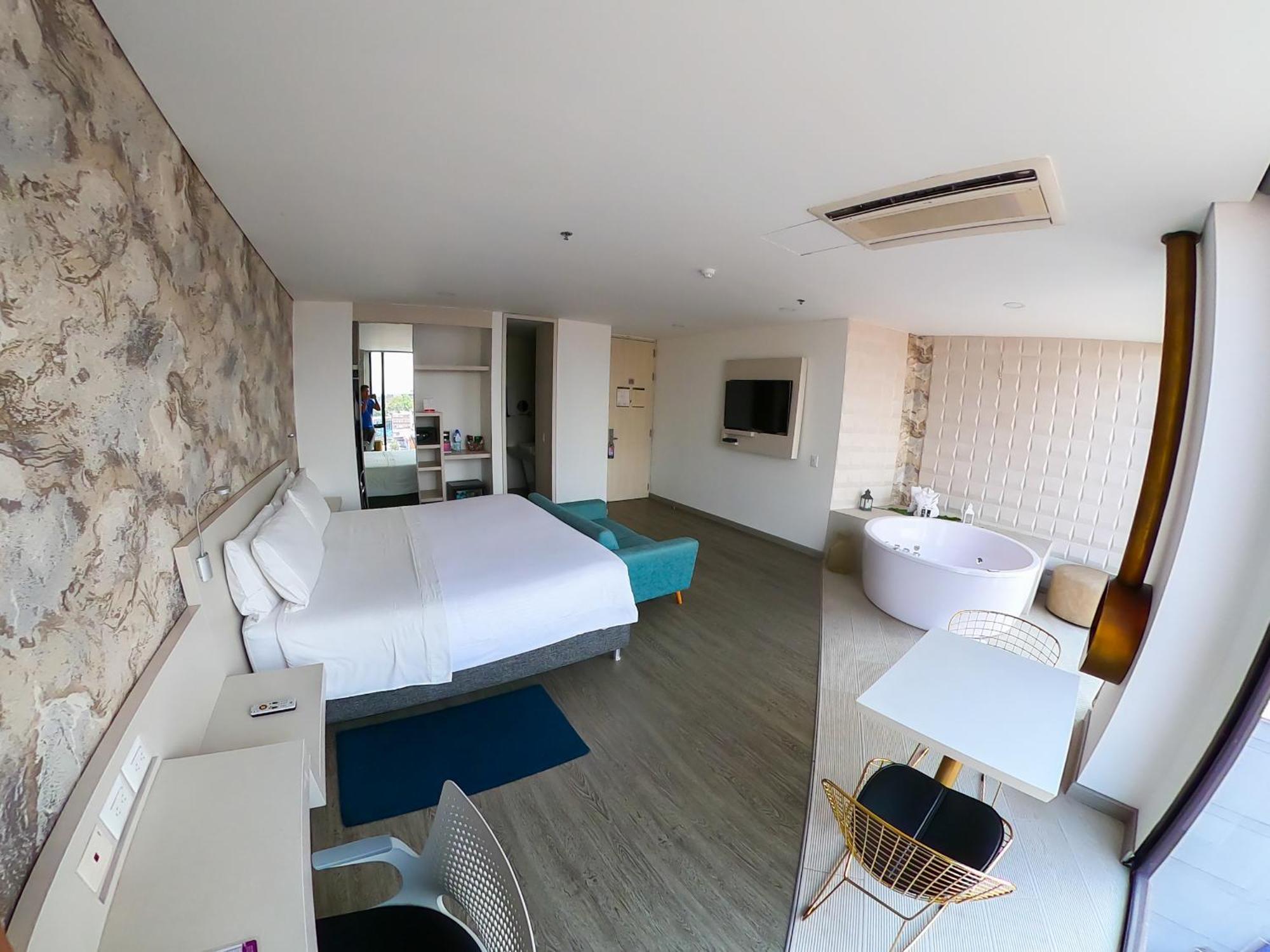 Hotel Black Tower Premium 4*