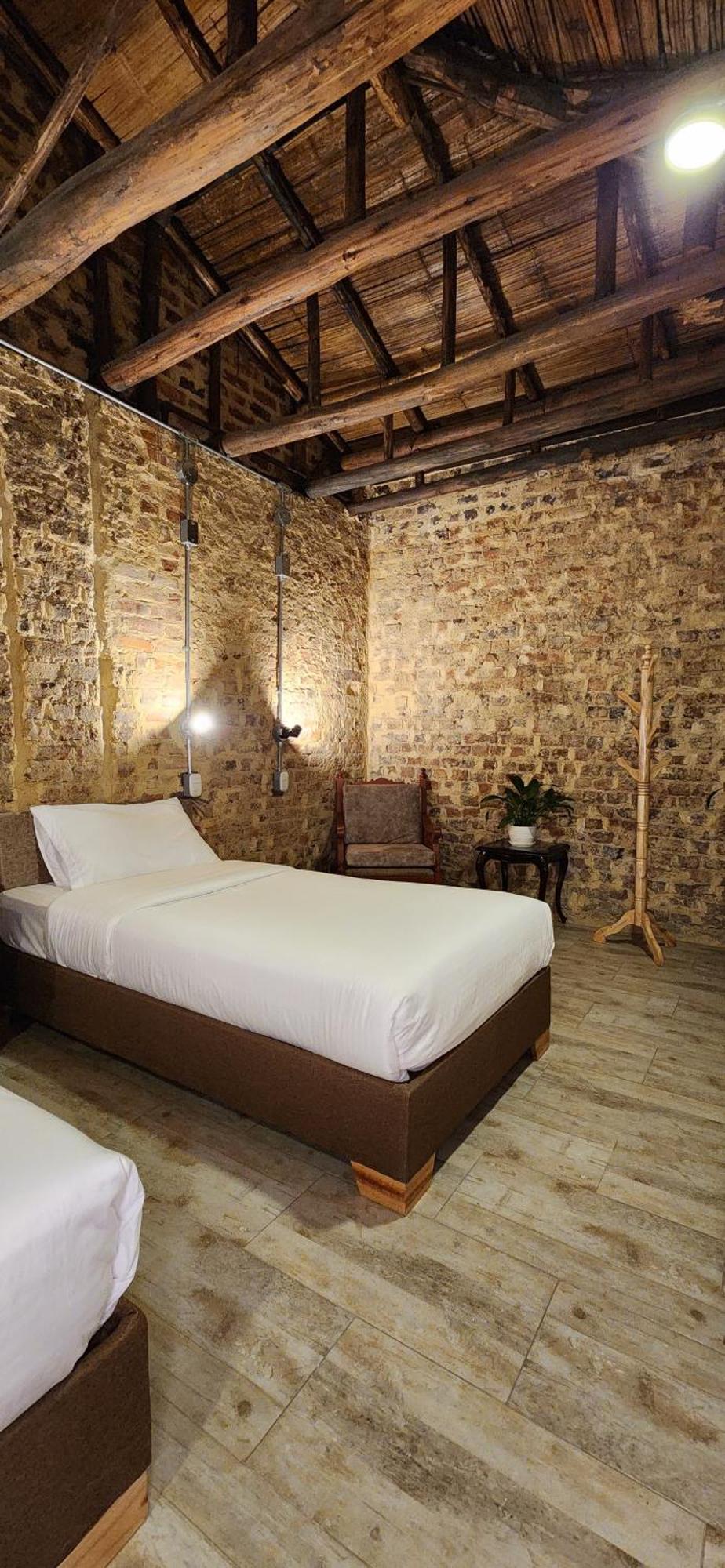 Quinta Seis Tres Homestay *