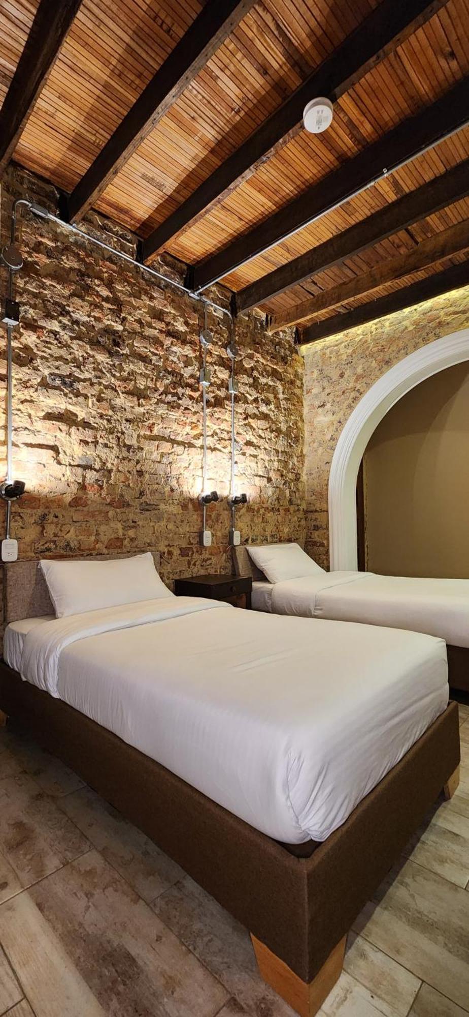 Quinta Seis Tres Homestay *