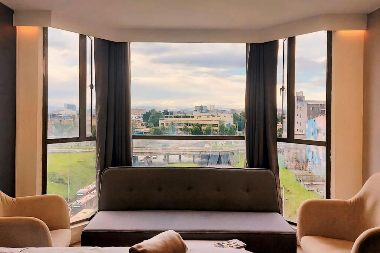 Apartment Executive Minutes From The Airport Bogota