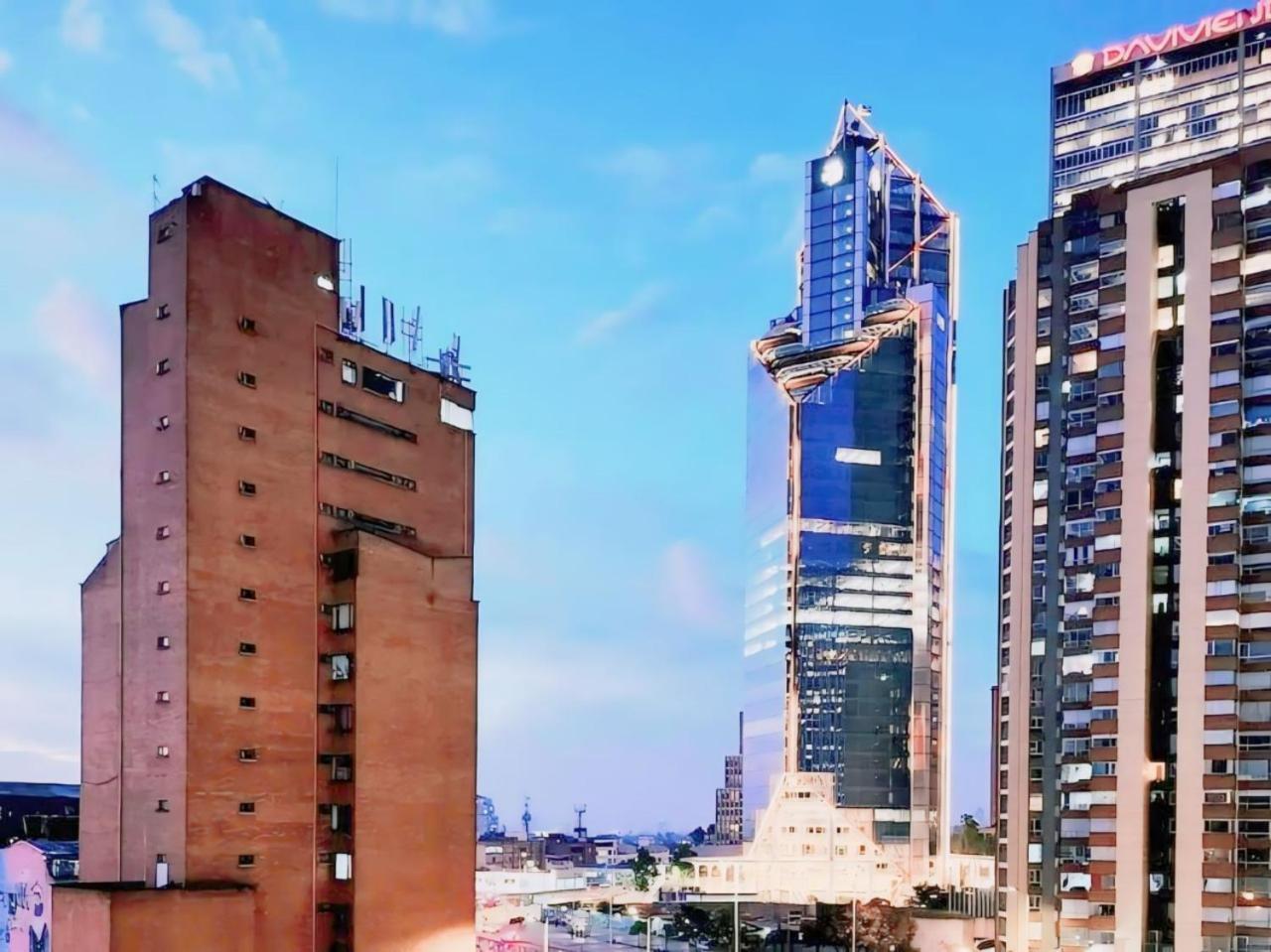 Executive Minutes From The Airport * Bogota