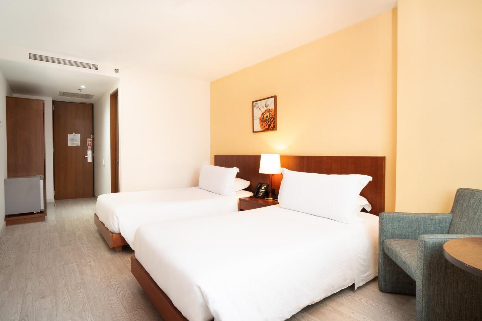 Habitel Select Hotel 3*